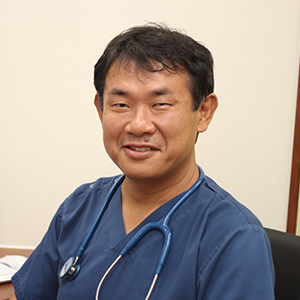 院長 岩倉 伸次